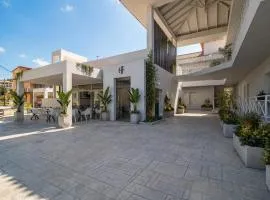 Finikounda Hotel