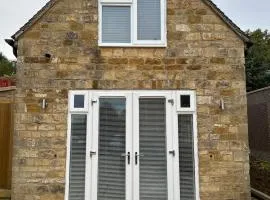 The Lodge, A Cosy Cotswold Retreat