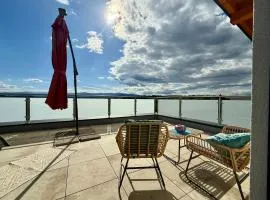 McHome Self-Check -In Neues und sonniges Doppelhaus, Top 1 mit grosse Terrasse und E-Ladestation in Dobl bei Graz