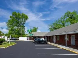 Economy 7 Inn Near Hampton University VA
