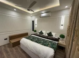 The Jumeirah Srinagar A Boutique Hotel