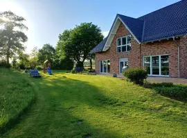 Ruhige Hofwohnung, modern und kinderfreundlich