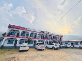 R K Hotel & HELY ROOMS