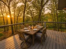 Lakefront Trail-Side Retreat - Sleeps 15 & Pets OK