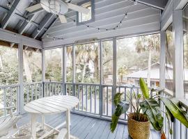 Fish, Hike & Unwind! Quiet Haven in Steinhatchee，位于Steinhatchee的酒店