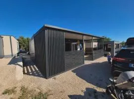Brava Mobile home, Kamp Heron Island, Drage