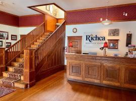 Richca Heritage Hotel，位于奇利瓦克的酒店