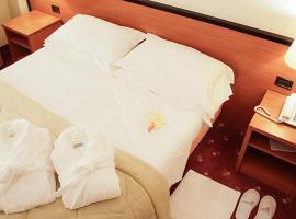 行政会议及活动酒店，位于乌迪内的酒店