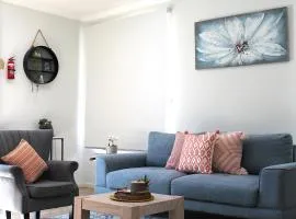 The Woodlands Hideaway - 2 Bedroom Modern Acreage Guesthouse