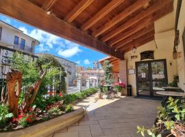 Hotel Belvedere Tonara，位于Tonara的酒店