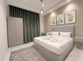 Aura Downtown Suites