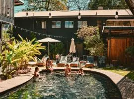La Negra Surf Hotel