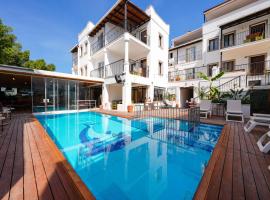 The Lume Boutique Hotel & Restaurant & Spa，位于博德鲁姆的酒店