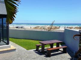 Beach Apartment Melkbosstrand，位于梅尔克博斯特兰Koeberg Nature Reserve附近的酒店