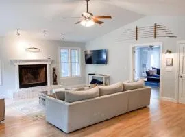 Ravenswood Pool House