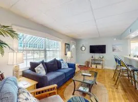 Vintage Venice Duplex - B