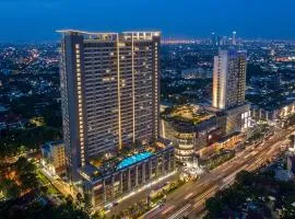 CGK Airport Summer Grand Studio Family Ensuite Executive Triple