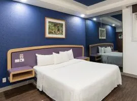Hotel Menara