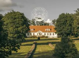 Loona Manor Boutique Guesthouse & Restaurant