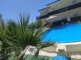 Oasis luxury apartments，位于Monastirákion的酒店