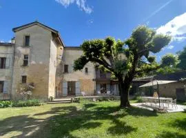 Chambres d'hôtes de l'Ancienne Gendarmerie de Cadouin