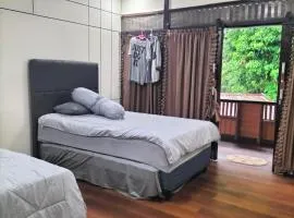 Pong Elak 'Guest House