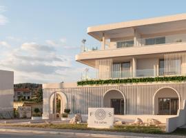 FOS Luxury Suites，位于尼基季的酒店
