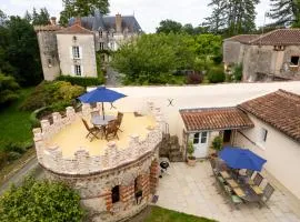 Cottage in charming village, with private pool