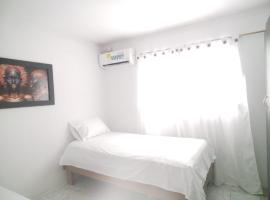 Apartaestudio Aeropuerto, Sede Junior Bombona, PIMSA，位于Malambo的酒店