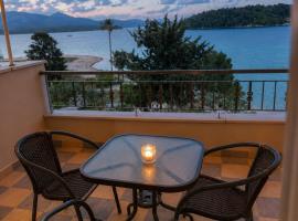 Akrogiali Studios - Nidri, Lefkada，位于奈德里的酒店