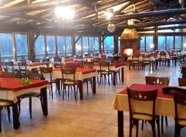 Abant Kartal Yuvası Otel，位于Dereceören的酒店