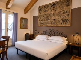 Phi Hotel Palio，位于阿斯蒂的酒店