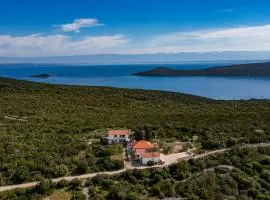 Hidden Paradise Retreat by Belmont Realty