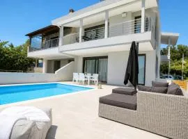 Heaven Horizon Villa - Ethereal and Blissful Gem