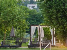 Terme Preistoriche Resort & Spa，位于蒙特格罗托泰梅的酒店