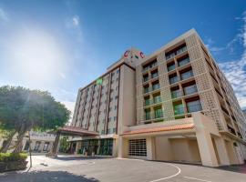 那霸社区及Spa中心中央酒店，位于那霸的酒店