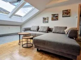 Moderne Dachgeschoß Wohnung im MittenwalderZentrum