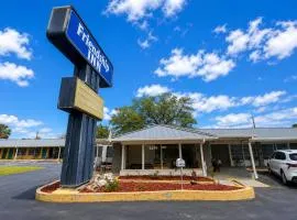 Friendship Inn Near Golf Course Ocala FL