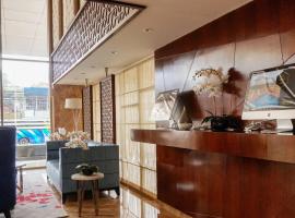 潘达纳兰路易斯肯尼酒店，位于三宝垄的酒店