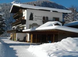 伯格兰宾馆，位于贝旺林讷滑雪缆车附近的酒店