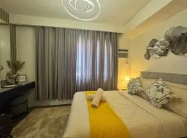 D Grey Pillows - 16th Floor One-Bedroom Condo Unit with Sea View