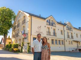 Hotel Tommy Wellness & Spa，位于纳霍德的酒店