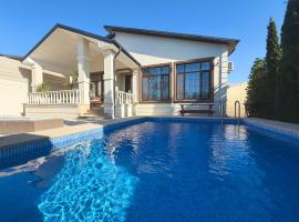 Seaside Luxe Villa，位于比尔迦的酒店