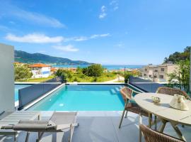 Videre Golden Private Pool Suites，位于Potamia的酒店
