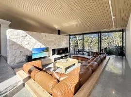 Coastal Sanctuary near Beaches & Bush Tracks