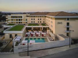 Mercure Avignon TGV Hotel & Spa，位于阿维尼翁的酒店