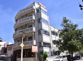 Yogi Ram Inn
