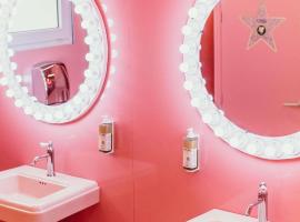 ibis Styles Pont du Gard Route d'Avignon，位于Estézargues的酒店