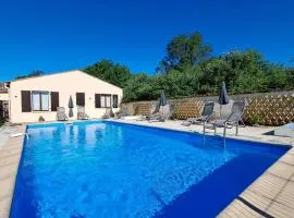 Private Villa with pool France - Villa Hirondelles