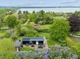 Holiday Home Gun - 300m to the fjord by Interhome